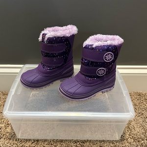 Cat and Jack Toddler Snow boots